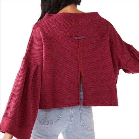 FREE PEOPLE Bunny Bell Sleeve Top in Queen Pomegranate Sz XS - Picture 2 of 9